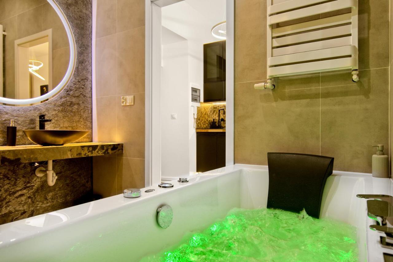 Silver Shine Jacuzzi Krakow Ngoại thất bức ảnh
